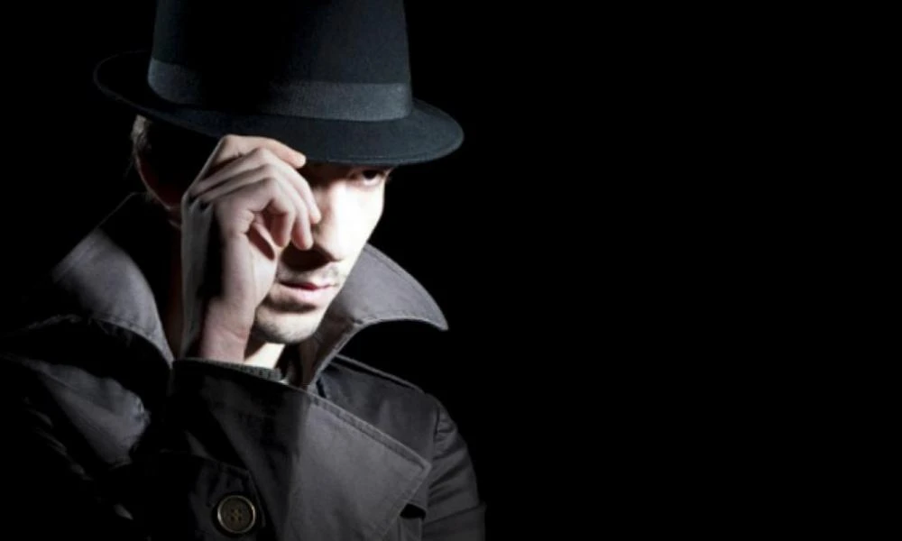 Βρετανία: Μυστικός πράκτορας ζούσε διπλή ζωή - Ιδέα δεν είχε η σύζυγος που νόμιζε ότι ήταν επιχειρηματίας